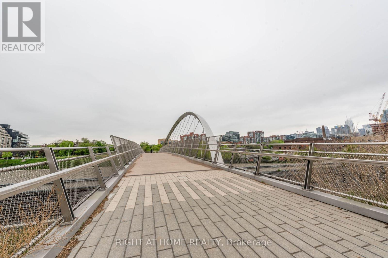 2807 - 30 Ordnance Street, Toronto, Ontario  M6K 0C8 - Photo 32 - C12931682