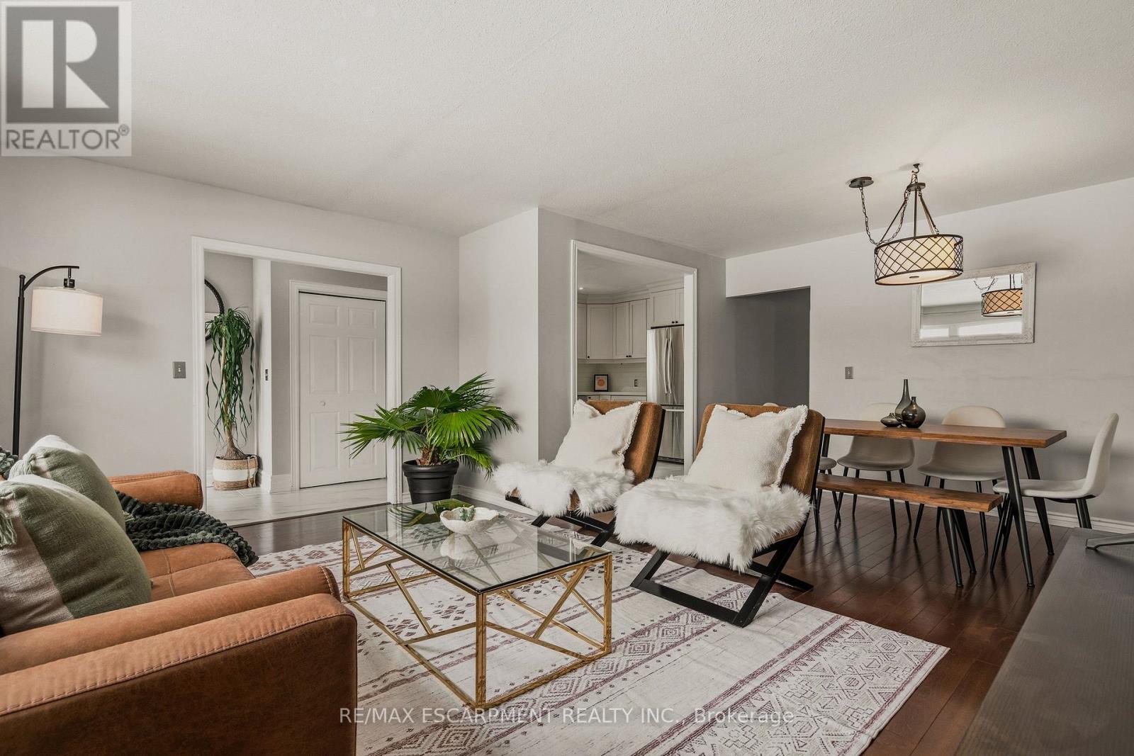 777 Hillcrest Road, Pickering, Ontario  L1W 2P5 - Photo 2 - E12931700