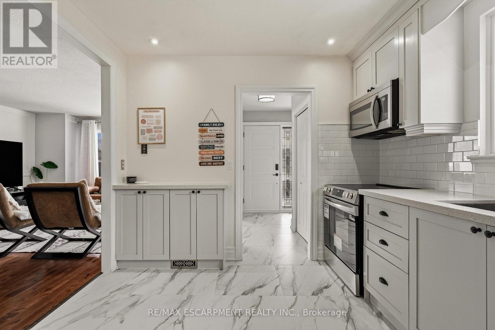 777 Hillcrest Road, Pickering, Ontario  L1W 2P5 - Photo 20 - E12931700