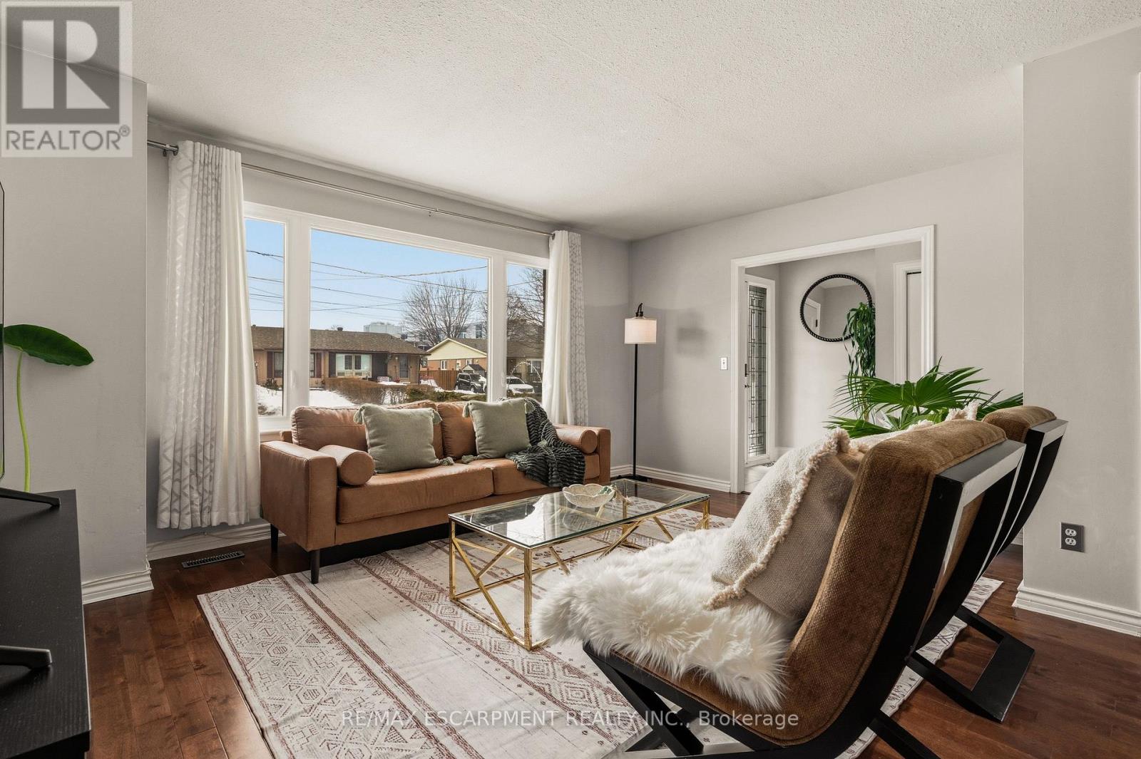 777 Hillcrest Road, Pickering, Ontario  L1W 2P5 - Photo 3 - E12931700