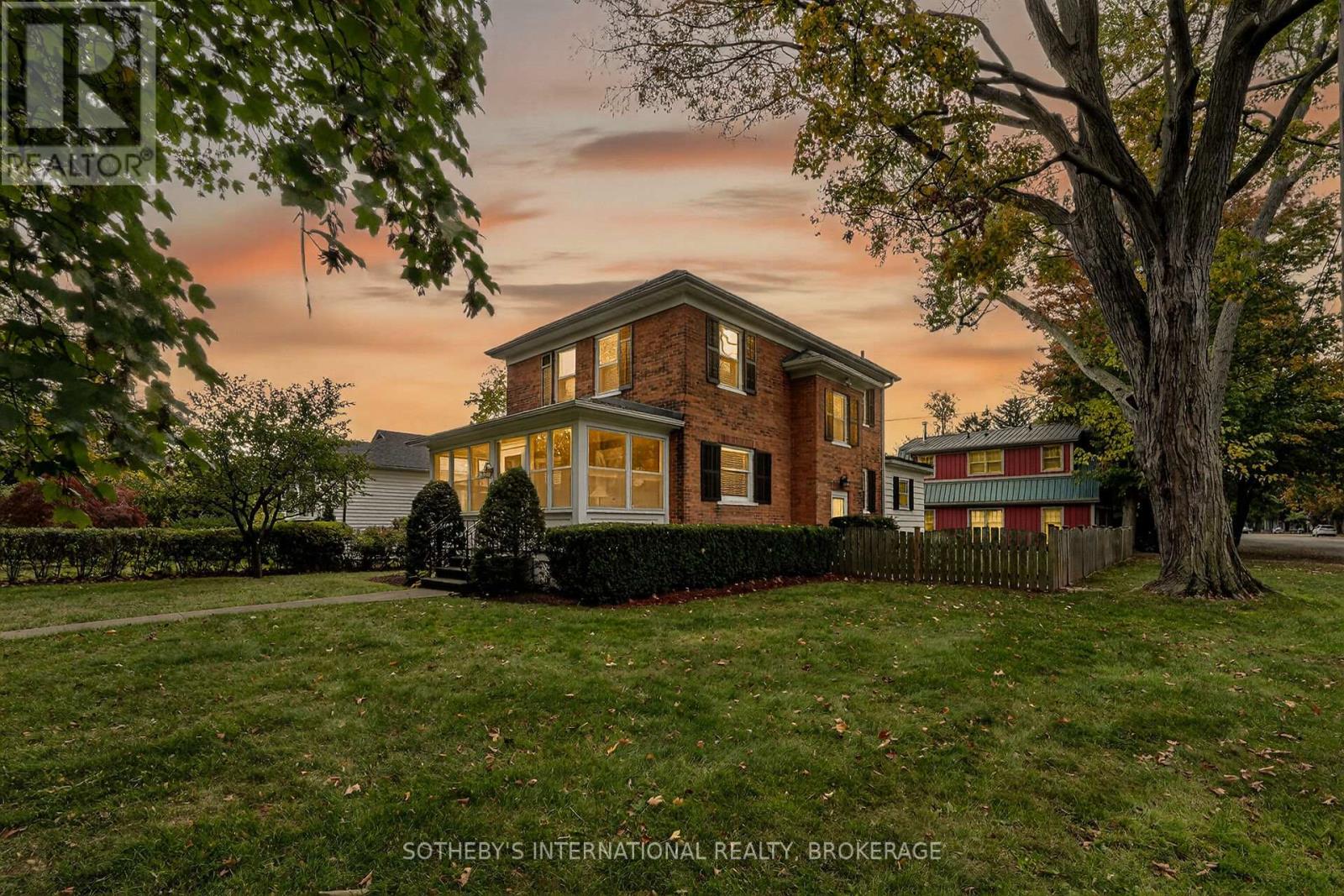 54 PLATOFF STREET, Niagara-on-the-Lake, Ontario