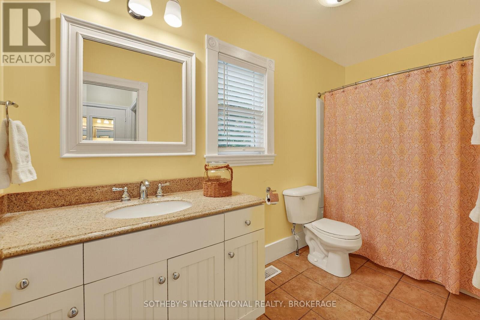 54 Platoff Street, Niagara-On-The-Lake, Ontario  L0S 1J0 - Photo 14 - X12931718