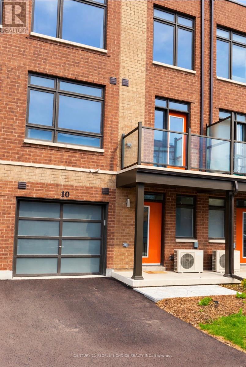 10 TAUTON STREET, Vaughan, Ontario