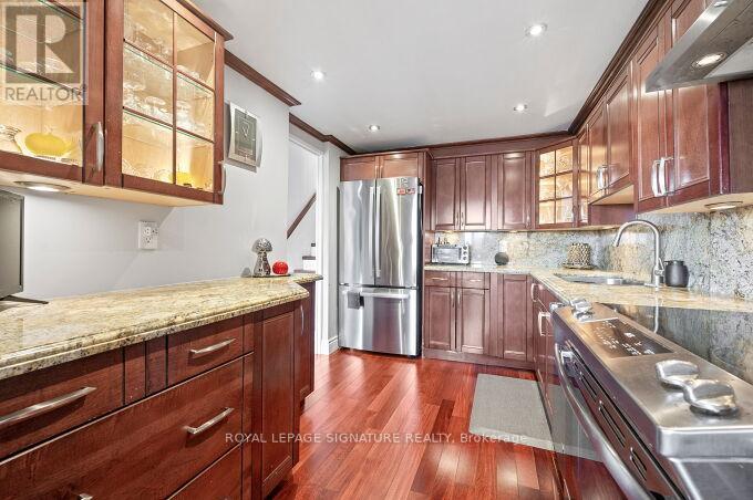 705 - 11 Wincott Drive, Toronto, Ontario  M9R 2R9 - Photo 17 - W12909644