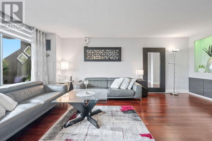 705 - 11 Wincott Drive, Toronto, Ontario  M9R 2R9 - Photo 13 - W12909644