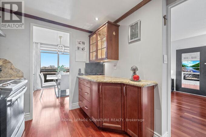 705 - 11 Wincott Drive, Toronto, Ontario  M9R 2R9 - Photo 19 - W12909644