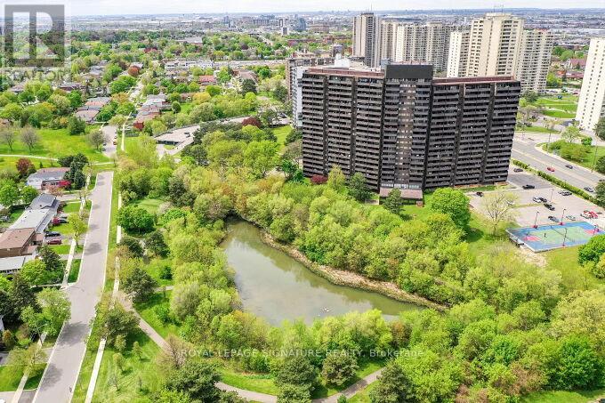 705 - 11 Wincott Drive, Toronto, Ontario  M9R 2R9 - Photo 45 - W12909644