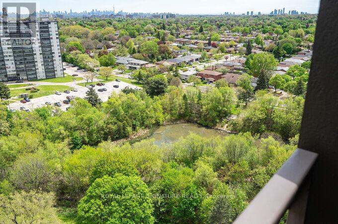 705 - 11 Wincott Drive, Toronto, Ontario  M9R 2R9 - Photo 42 - W12909644