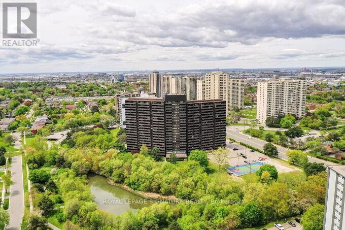 705 - 11 Wincott Drive, Toronto, Ontario  M9R 2R9 - Photo 46 - W12909644