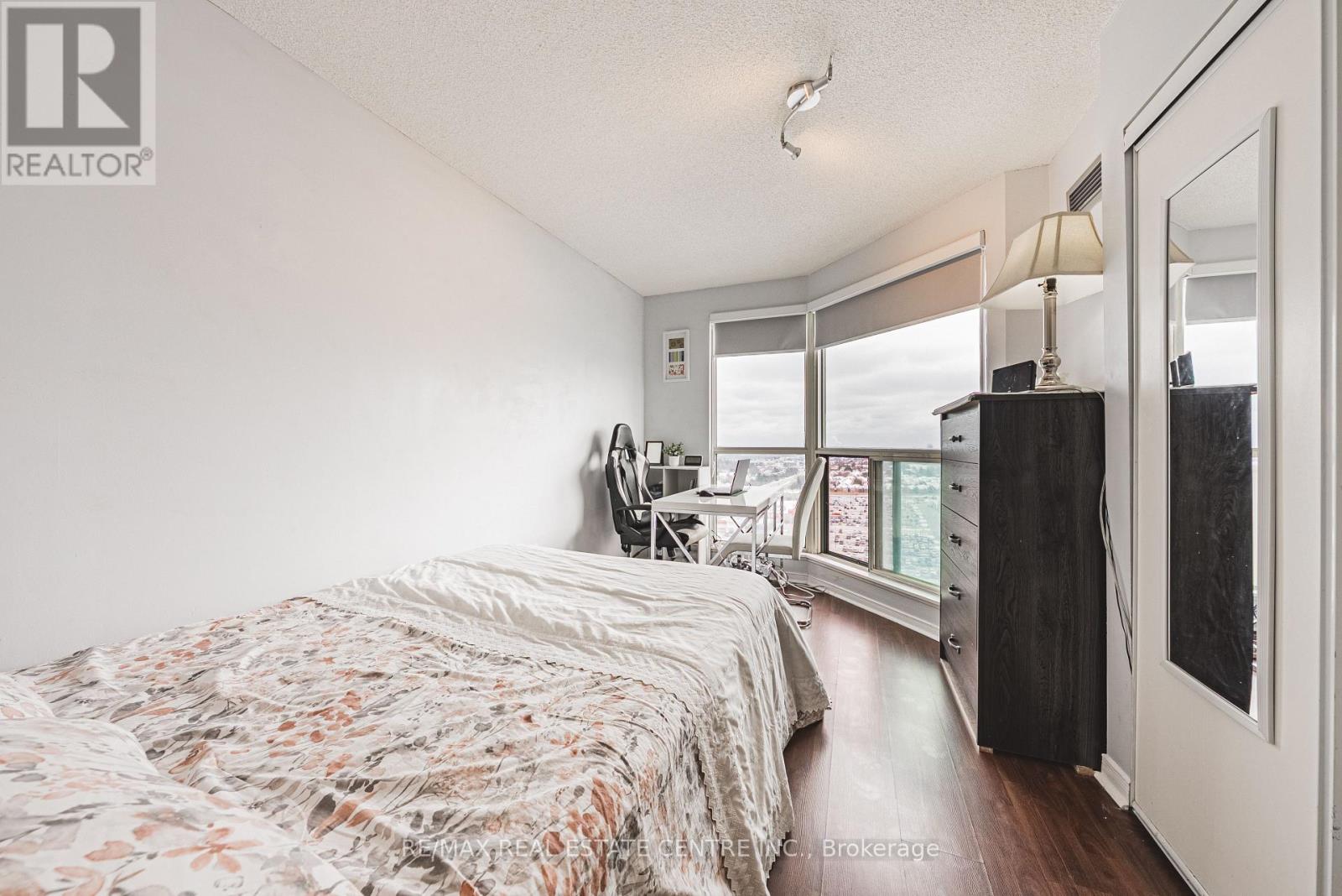 Ph1904 - 2155 Burnhamthorpe Road W, Mississauga, Ontario  L5L 5P4 - Photo 26 - W12931676