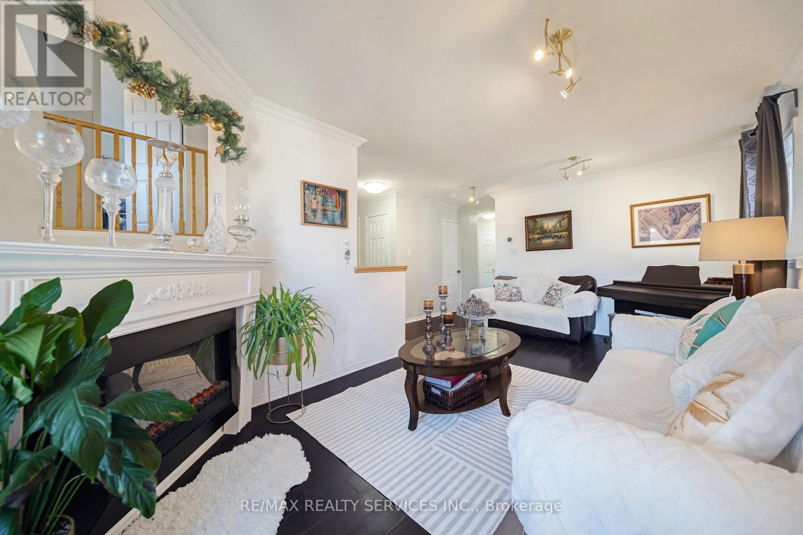 27 Suncrest Drive, Brampton, Ontario  L6X 4L5 - Photo 14 - W12931680