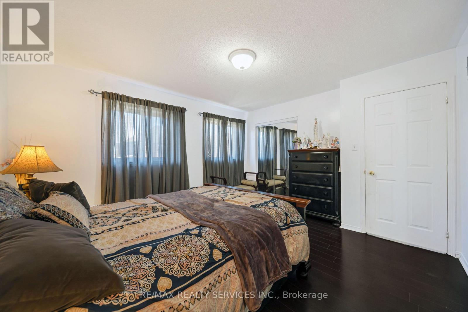 27 Suncrest Drive, Brampton, Ontario  L6X 4L5 - Photo 26 - W12931680