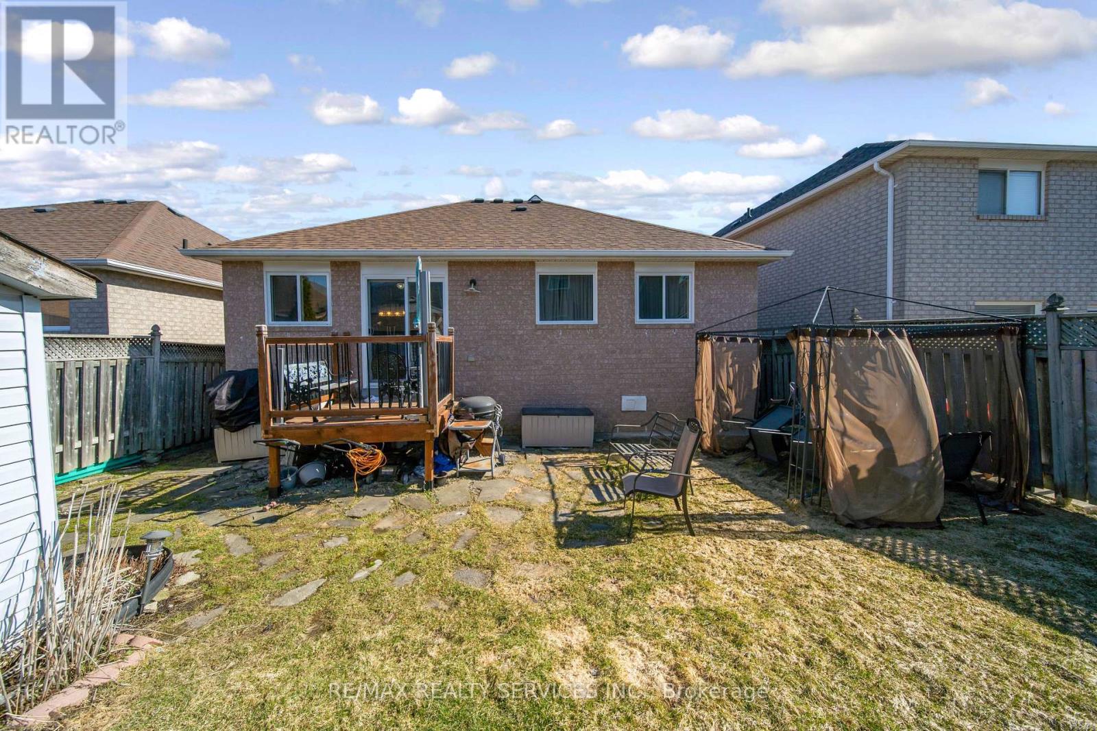 27 Suncrest Drive, Brampton, Ontario  L6X 4L5 - Photo 44 - W12931680