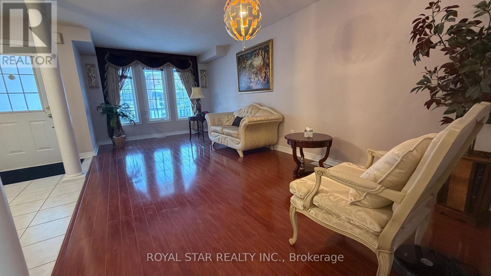 58 Red Plant Crescent, Brampton, Ontario  L7A 1V8 - Photo 4 - W12931714