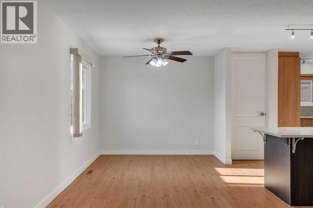 102 Huntham Place Ne, Calgary, Alberta  T2K 4Y6 - Photo 12 - A2280773