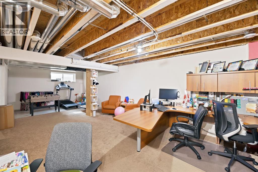 108 Panamount Way Nw, Calgary, Alberta  T3K 0P7 - Photo 27 - A2295876