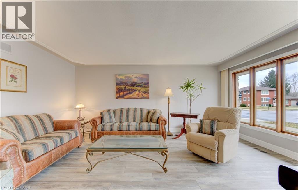 449 Greenfield Avenue, Kitchener, Ontario  N2C 1E9 - Photo 4 - 40814806