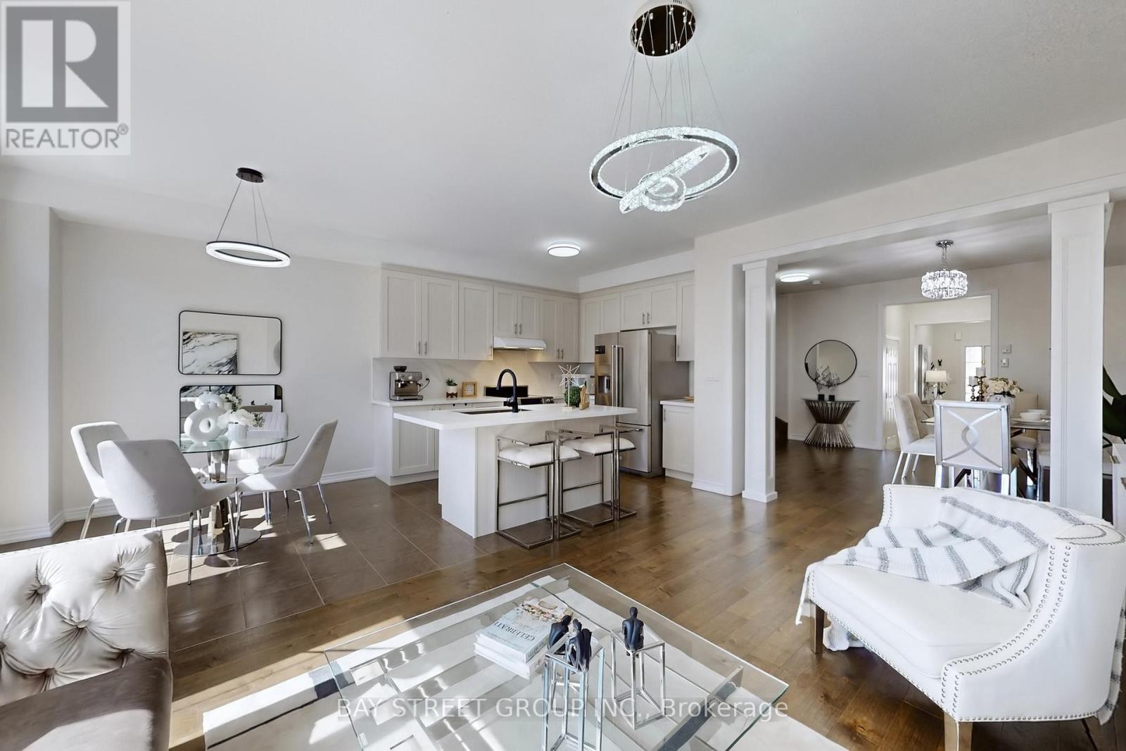 7 Paper Mills Crescent, Richmond Hill, Ontario  L4E 0V5 - Photo 11 - N12839194