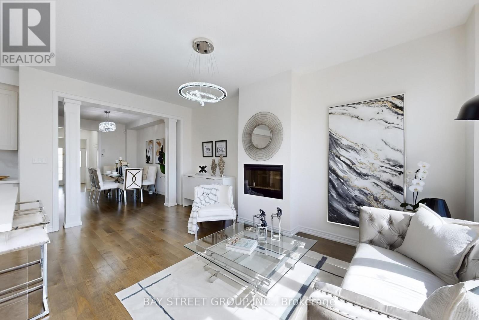 7 Paper Mills Crescent, Richmond Hill, Ontario  L4E 0V5 - Photo 10 - N12839194