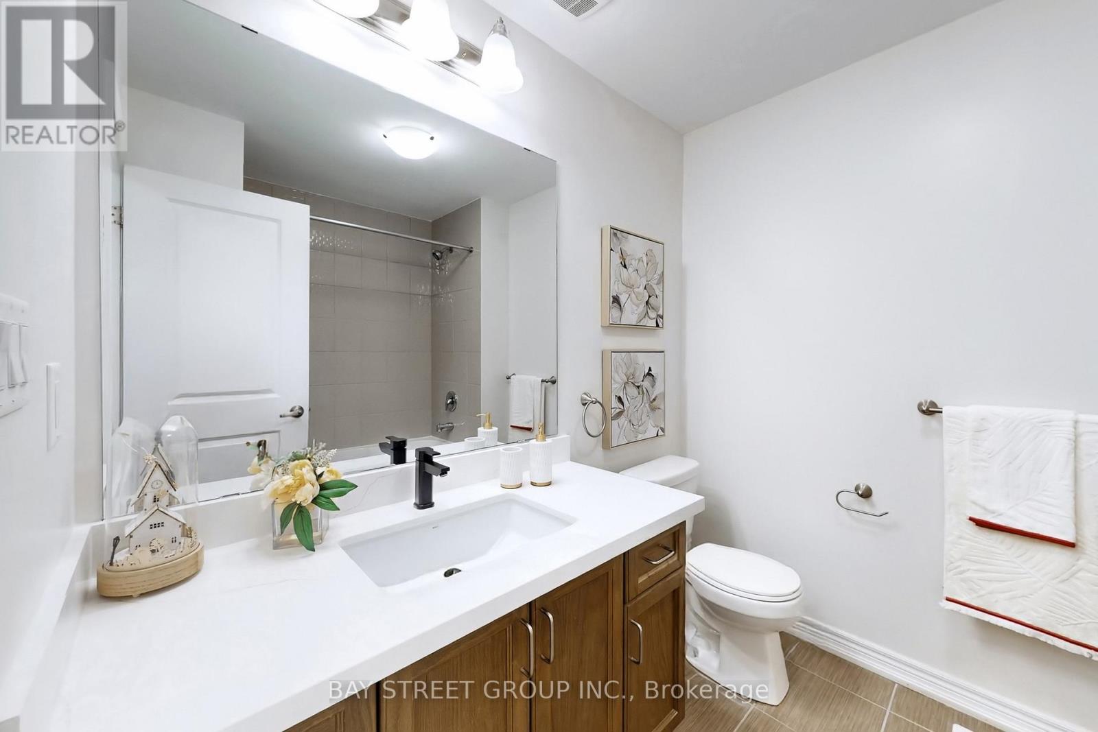 7 Paper Mills Crescent, Richmond Hill, Ontario  L4E 0V5 - Photo 31 - N12839194