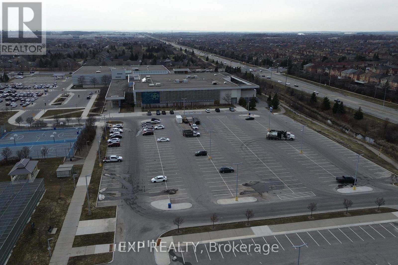 248 Morningmist Street, Brampton (Sandringham-Wellington), Ontario  L6R 2B8 - Photo 42 - W12924036