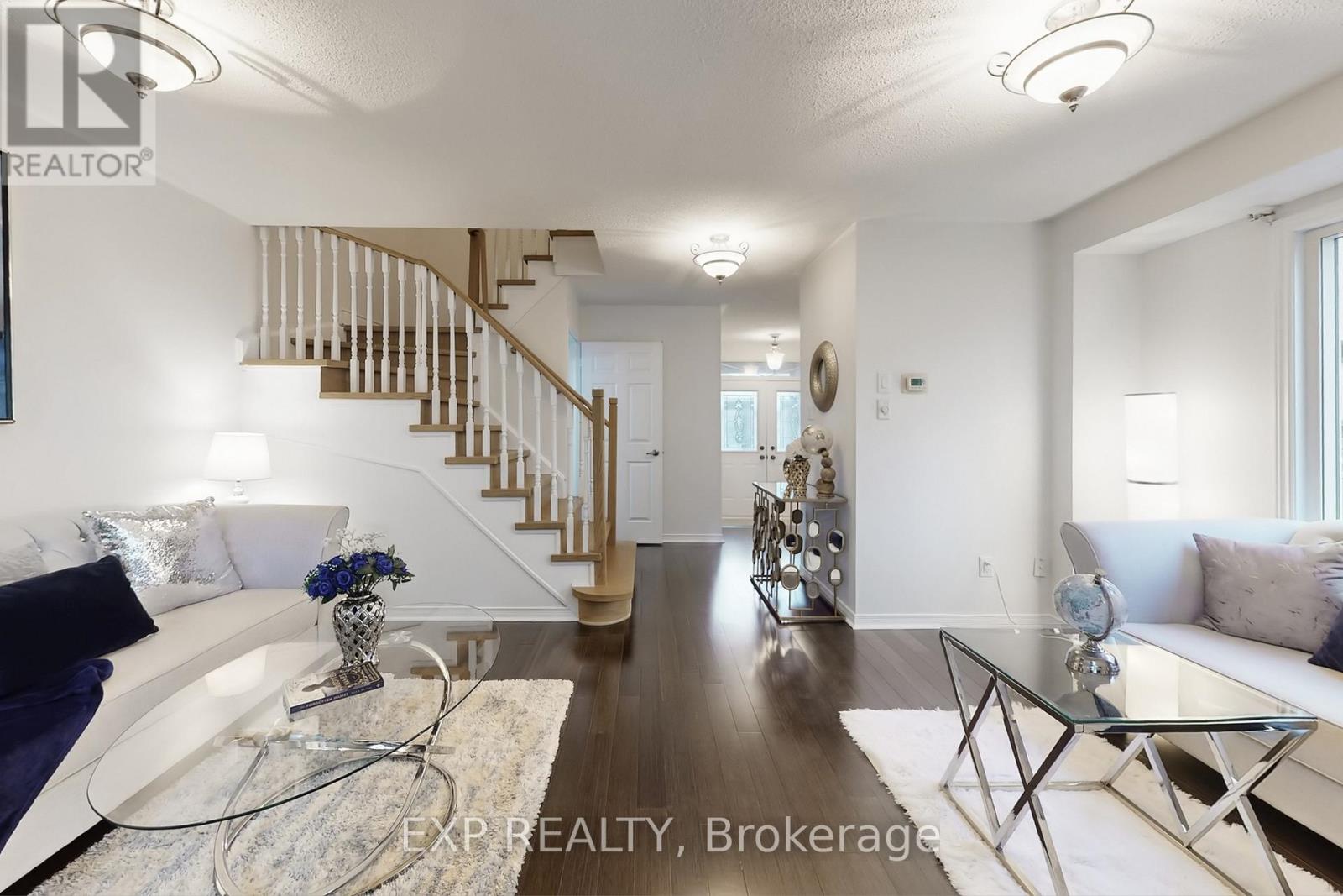 248 Morningmist Street, Brampton (Sandringham-Wellington), Ontario  L6R 2B8 - Photo 6 - W12924036