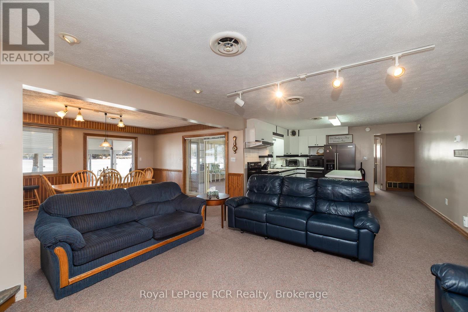 132 Mccullough Lake Drive, Chatsworth, Ontario  N0H 2V0 - Photo 11 - X12931730