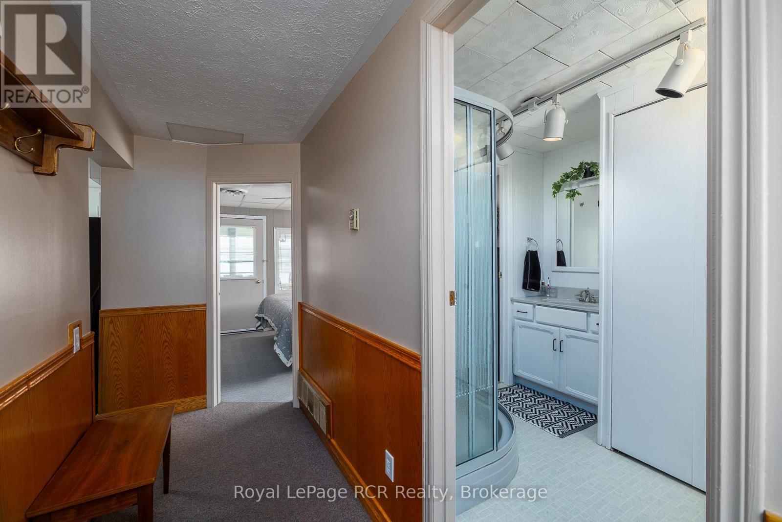 132 Mccullough Lake Drive, Chatsworth, Ontario  N0H 2V0 - Photo 15 - X12931730