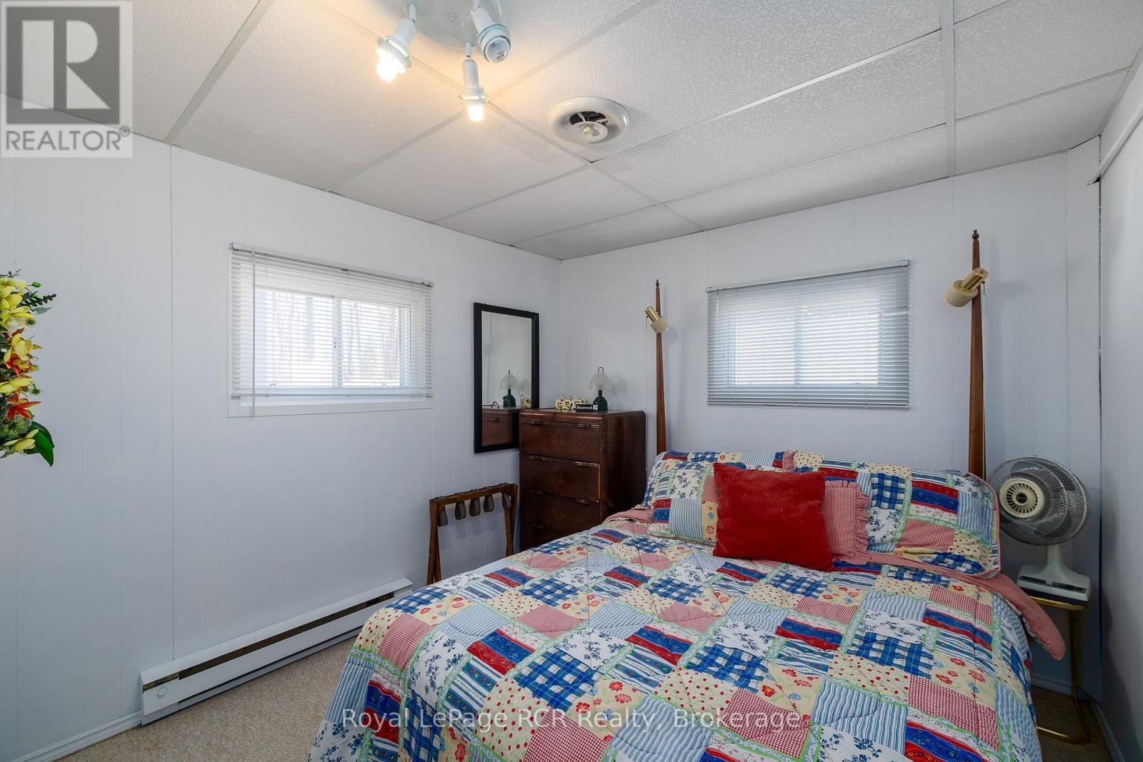 132 Mccullough Lake Drive, Chatsworth, Ontario  N0H 2V0 - Photo 18 - X12931730