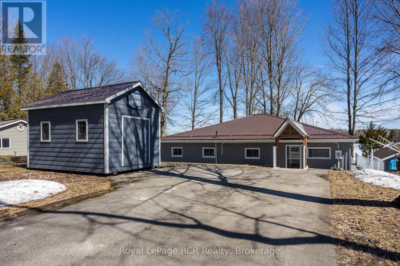 132 Mccullough Lake Drive, Chatsworth, Ontario  N0H 2V0 - Photo 5 - X12931730