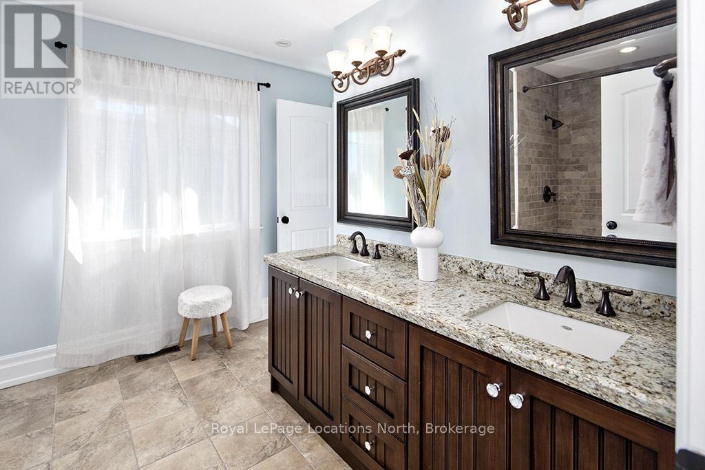 138 Rankin's Crescent, Blue Mountains, Ontario  N0H 2P0 - Photo 22 - X12931744