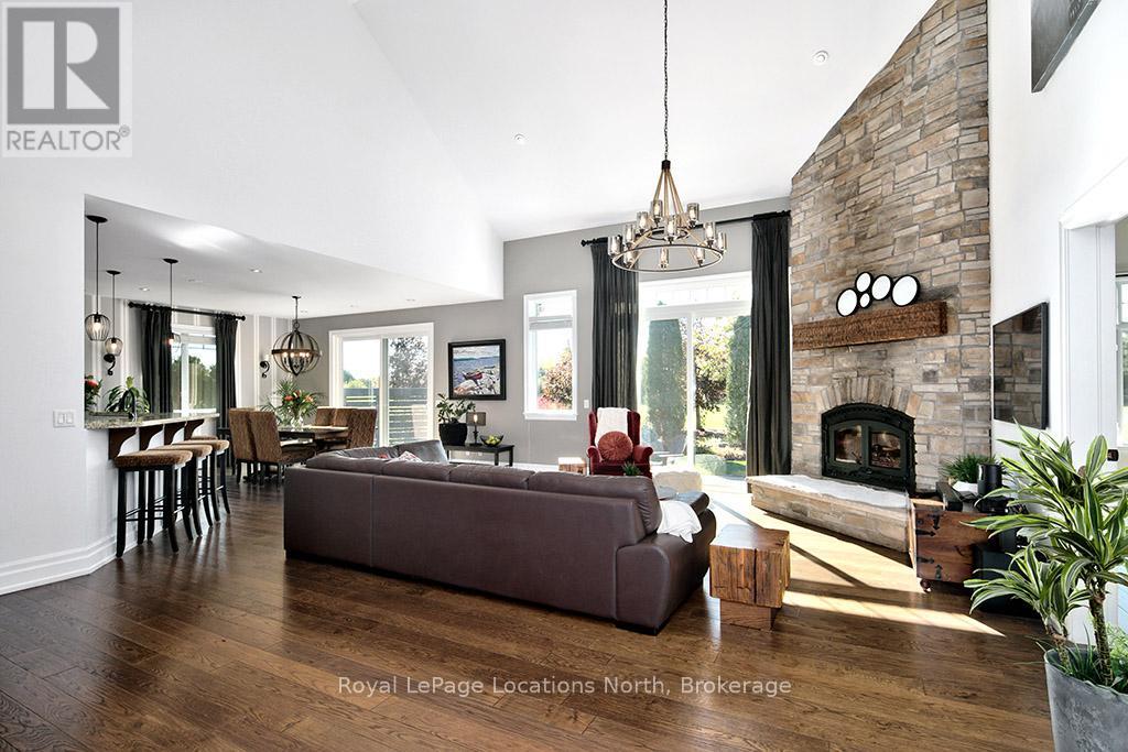 138 Rankin's Crescent, Blue Mountains, Ontario  N0H 2P0 - Photo 6 - X12931744