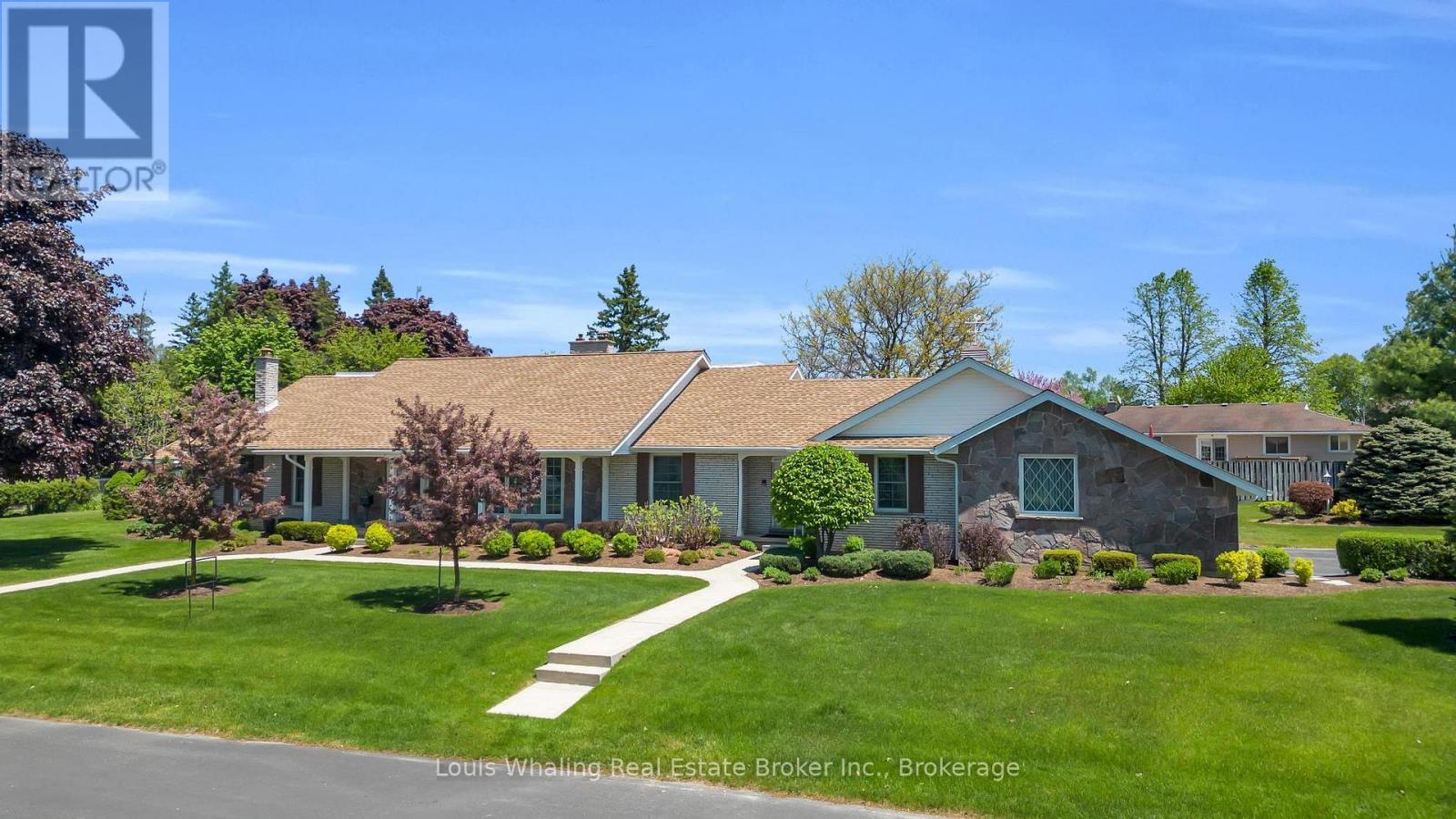 241 4TH AVENUE, Hanover, Ontario