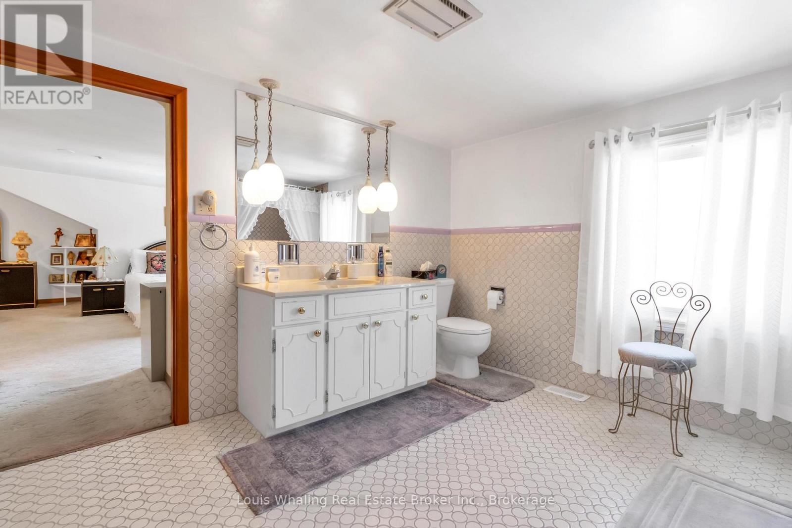 241 4th Avenue, Hanover, Ontario  N4N 2B6 - Photo 22 - X12931764