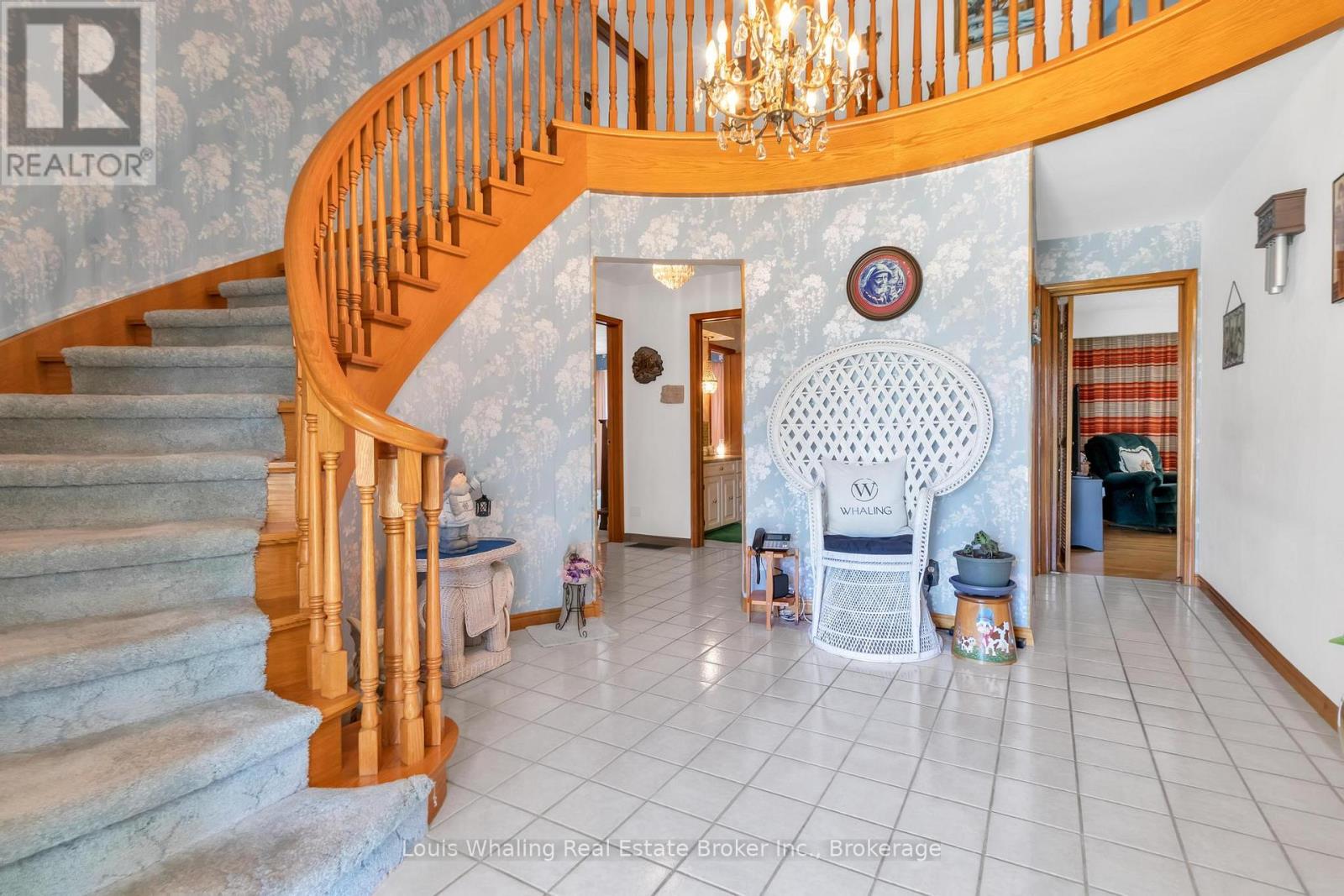 241 4th Avenue, Hanover, Ontario  N4N 2B6 - Photo 4 - X12931764