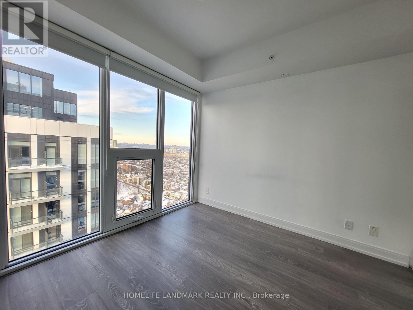 5615 - 181 Dundas Street E, Toronto, Ontario  M5A 0N5 - Photo 6 - C12931758