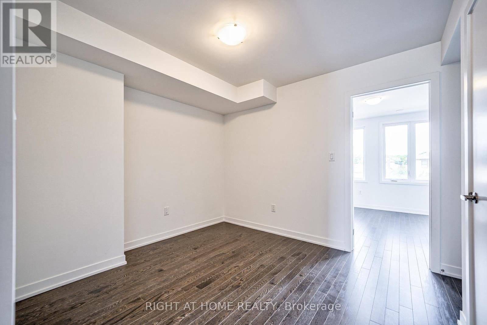 80 Green Gardens Boulevard, Toronto, Ontario  M6A 2M3 - Photo 12 - C12931780