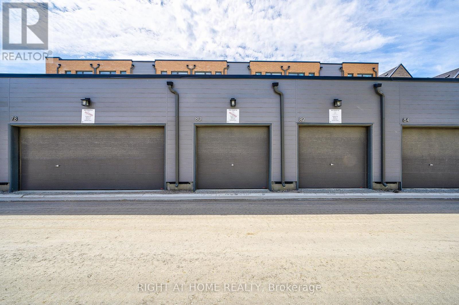 80 Green Gardens Boulevard, Toronto, Ontario  M6A 2M3 - Photo 26 - C12931780