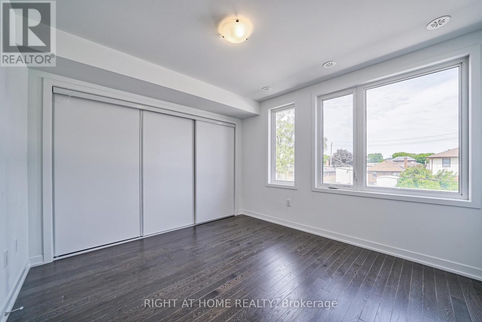 80 Green Gardens Boulevard, Toronto, Ontario  M6A 2M3 - Photo 14 - C12931786