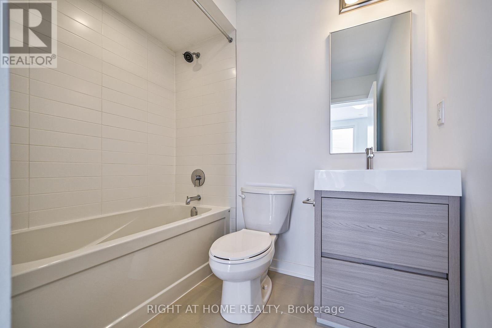 80 Green Gardens Boulevard, Toronto, Ontario  M6A 2M3 - Photo 18 - C12931786