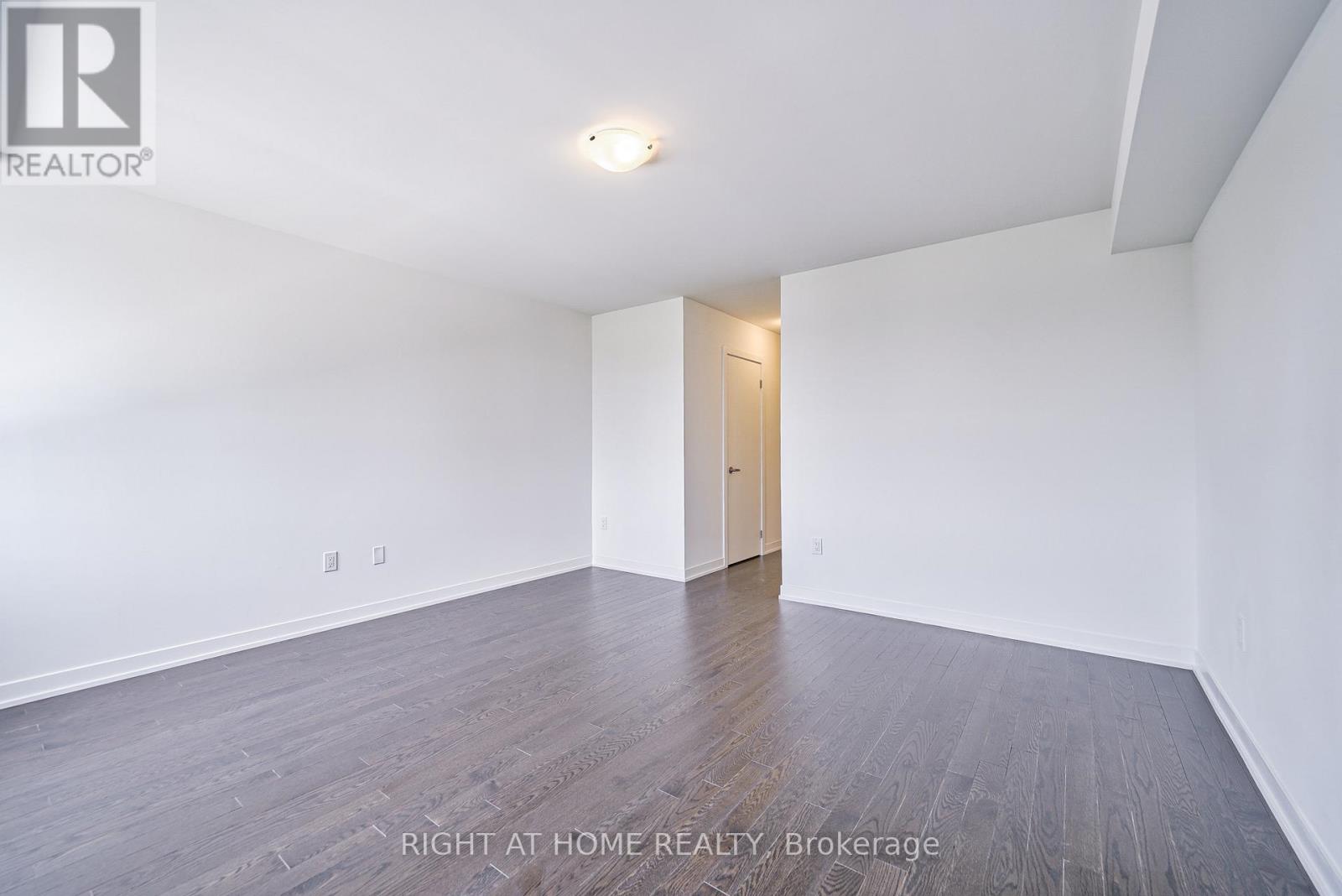 80 Green Gardens Boulevard, Toronto, Ontario  M6A 2M3 - Photo 25 - C12931786