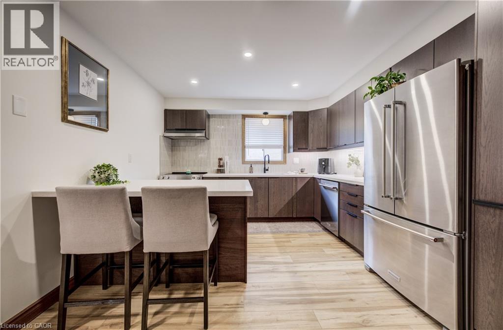 483 Dicenzo Drive, Hamilton, Ontario  L9B 2C4 - Photo 15 - 40815843