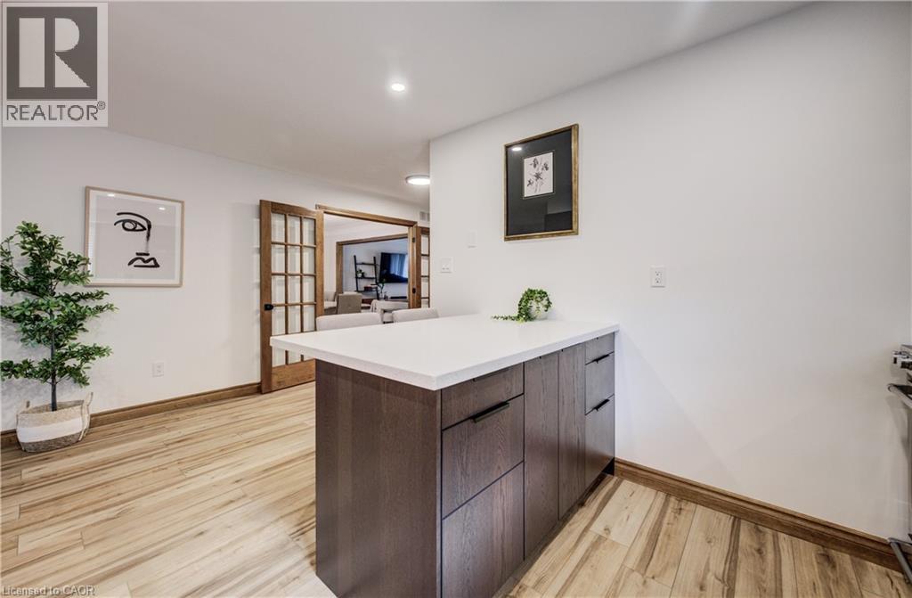 483 Dicenzo Drive, Hamilton, Ontario  L9B 2C4 - Photo 18 - 40815843