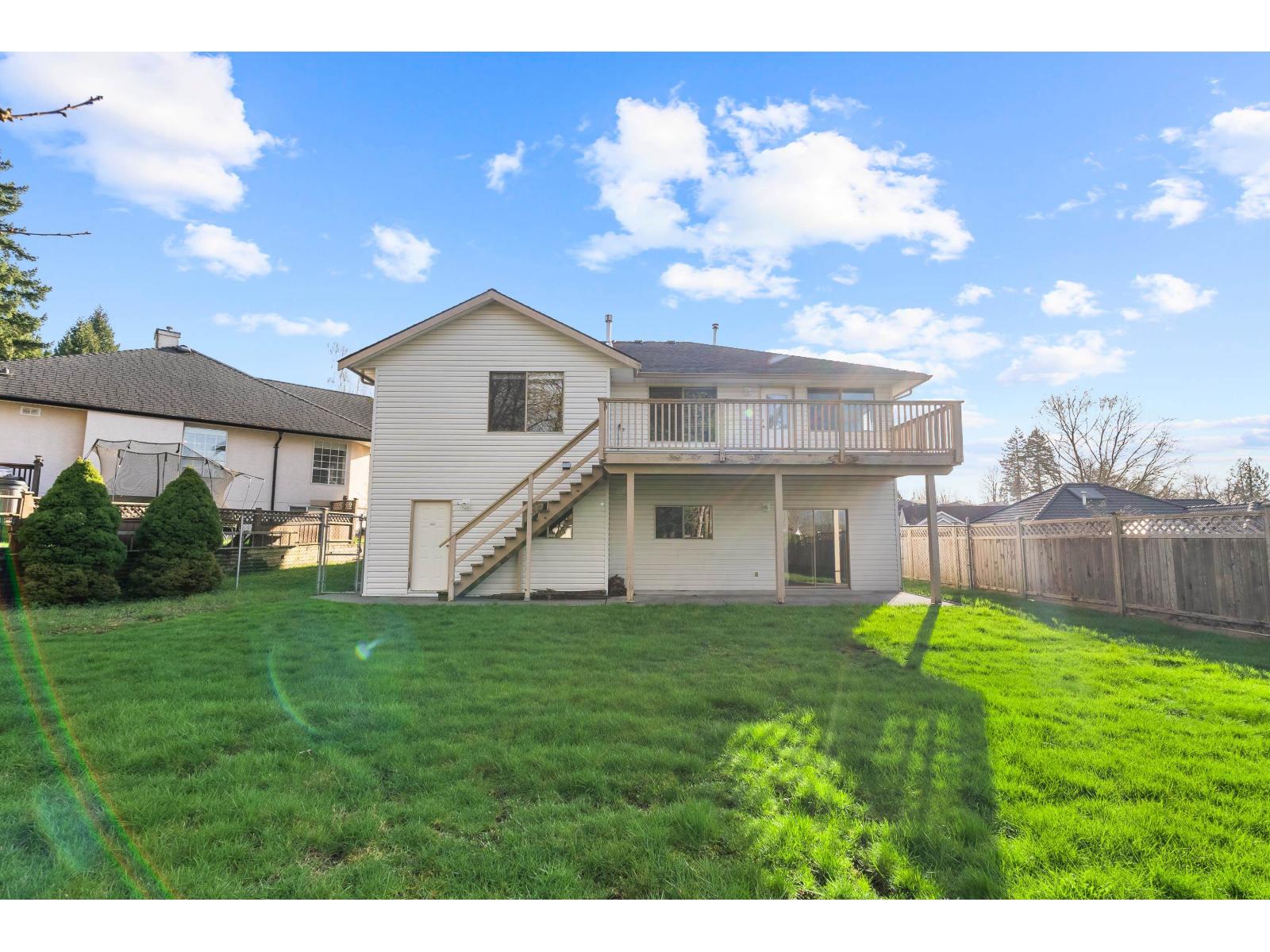 34495 Picton Place, Abbotsford, British Columbia  V2S 7H6 - Photo 8 - R3103732