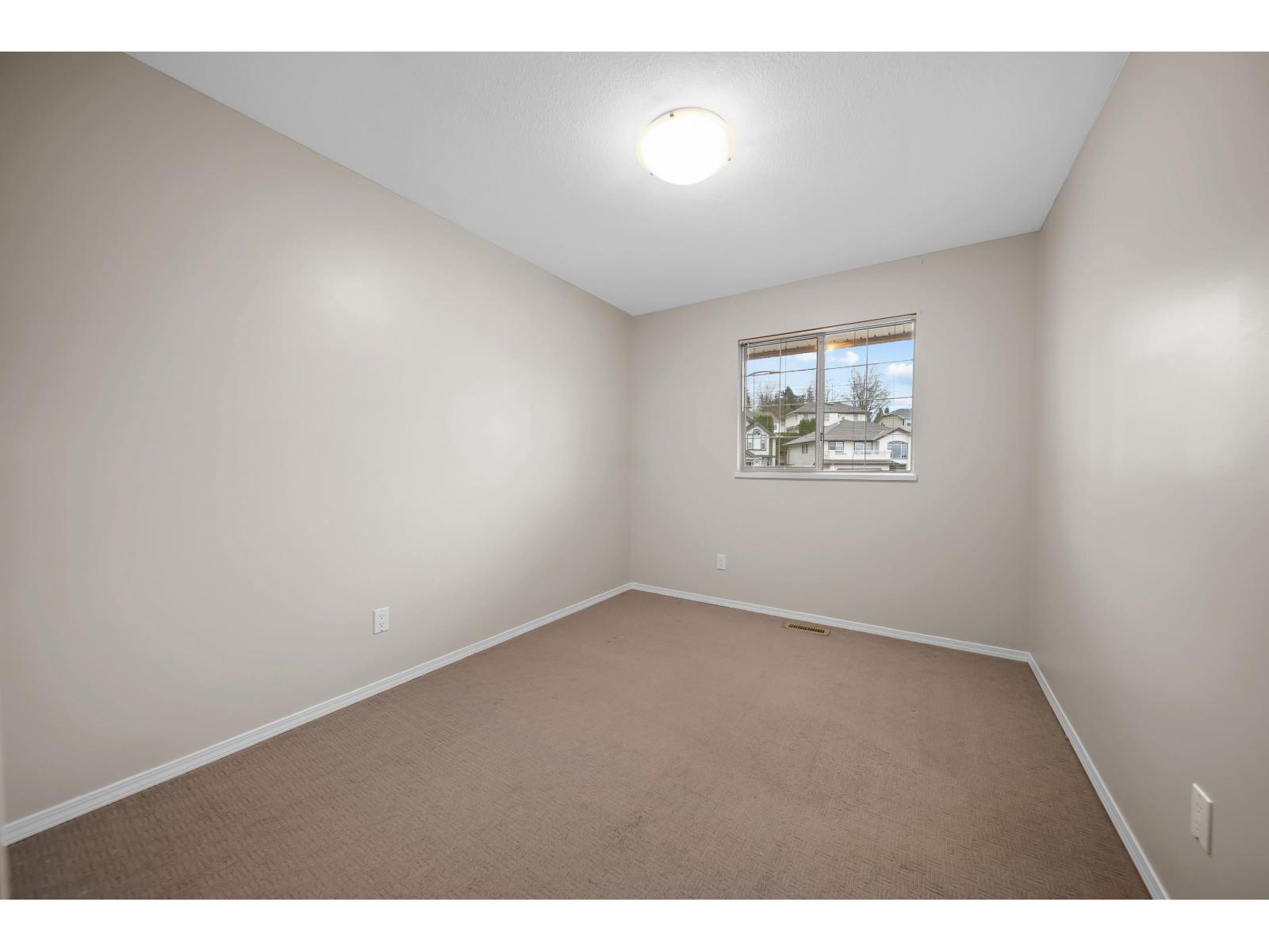 34495 Picton Place, Abbotsford, British Columbia  V2S 7H6 - Photo 29 - R3103732