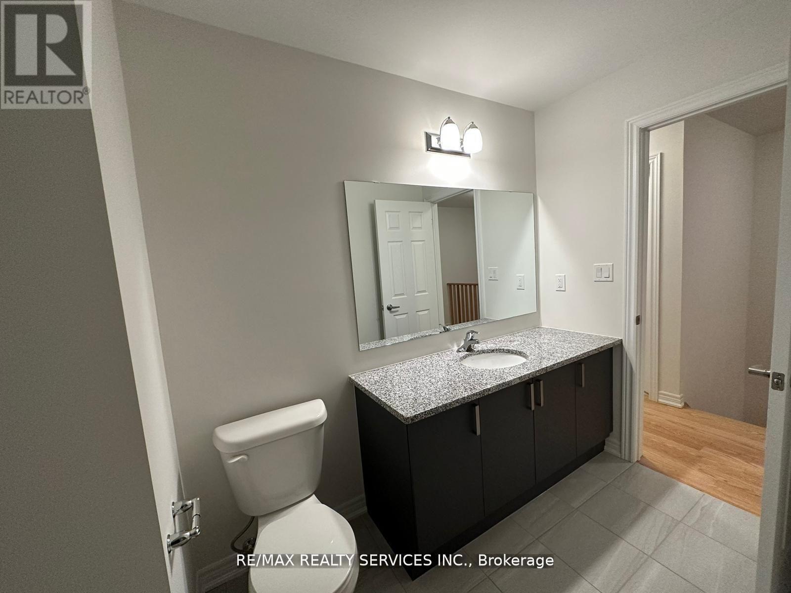 75 Air Dancer Crescent, Oshawa, Ontario  L1L 0V3 - Photo 4 - E12931756