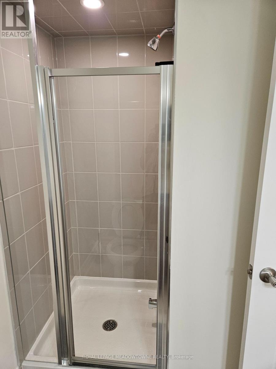 319 - 755 Omega Drive, Pickering, Ontario  L1V 0H1 - Photo 12 - E12931800