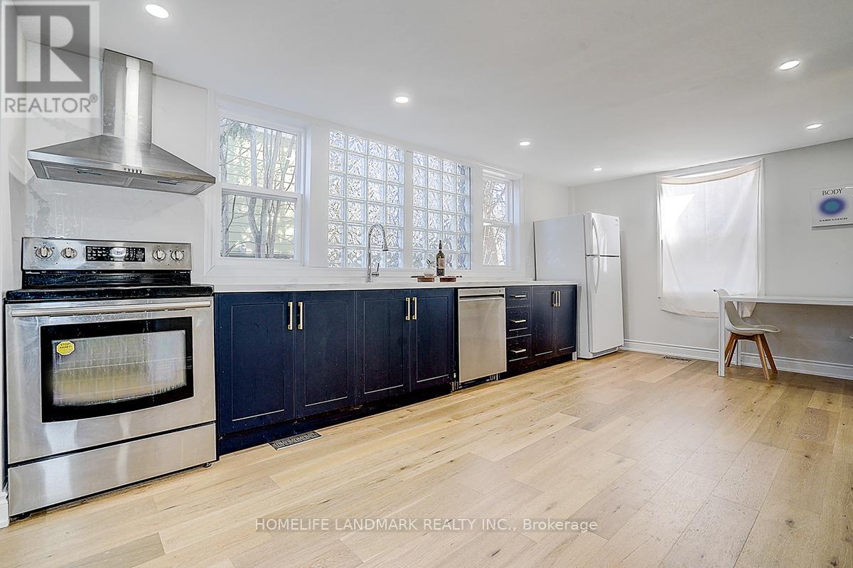 18846 Leslie Street, East Gwillimbury (Sharon), Ontario  L0G 1V0 - Photo 12 - N12931726