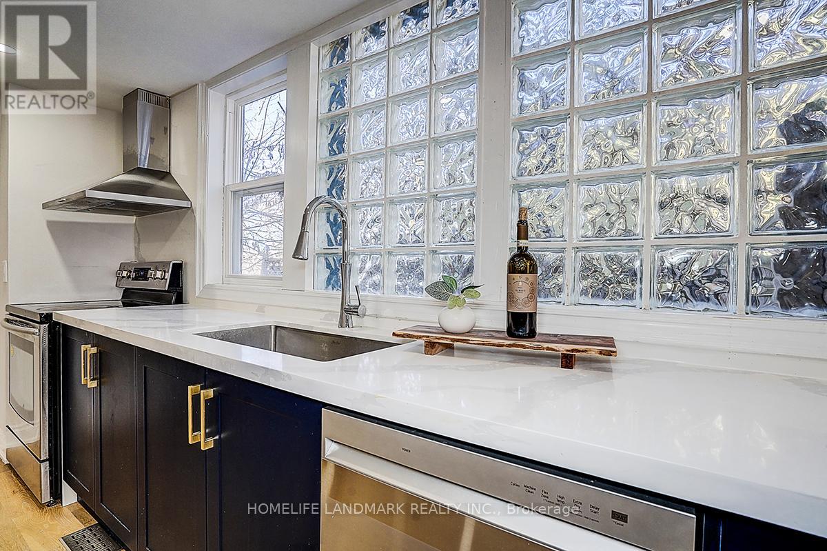 18846 Leslie Street, East Gwillimbury (Sharon), Ontario  L0G 1V0 - Photo 13 - N12931726