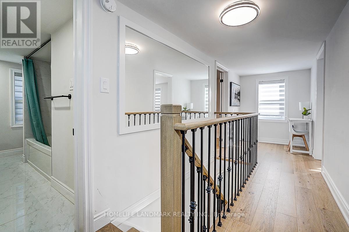 18846 Leslie Street, East Gwillimbury (Sharon), Ontario  L0G 1V0 - Photo 18 - N12931726